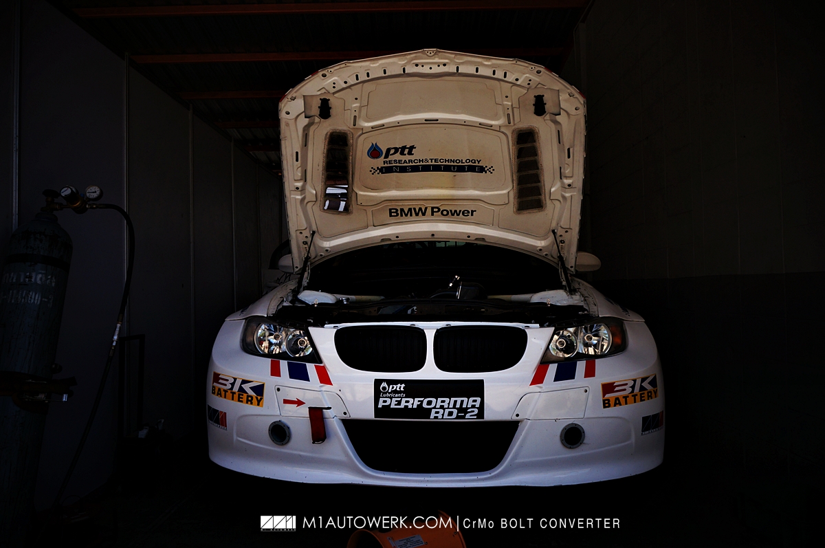 M1AUTOWERK BEST STUD CONVERSION BMW FORGED CHROMOLY STEEL น๊อตตัวผู้ยาว น็อตตัวผู้ยาว น๊อตล้อตัวผู้ยาว น็อตล้อตัวผู้ยาว ตัวผู้ยาว น๊อตล้อ น็อตล้อ ติณห์ ศรีตรัย